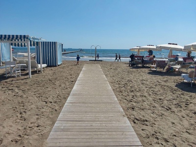 Da passerella a bagnasciuga