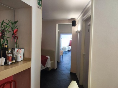 Percorso verso sala retrostante