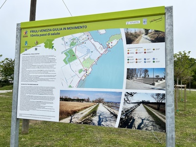 Photo 24 - Informative sign of the path