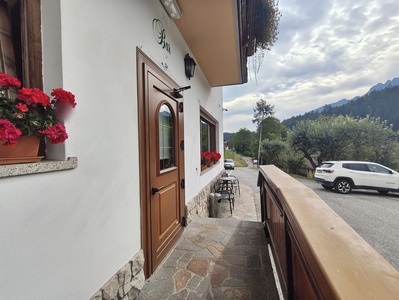 Ingresso, Bar