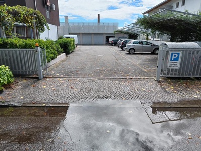 Ingresso al parcheggio privato