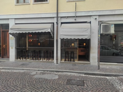 Ingresso, vista frontale