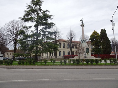 Photo 14 - The path continues on Viale Trieste