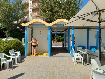 Da ingresso bagno disabili a doccia