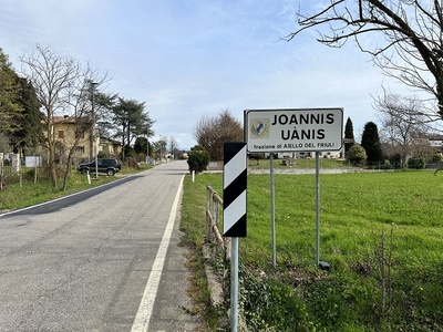 Foto 57 - Ingresso nella frazione di Joannis 