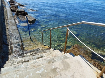 Scala per discesa al mare