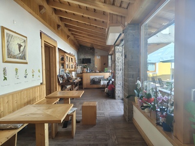 Reception, vista verso bancone