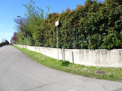 Photo 4 - Paved road via Monti, first route indicator sign