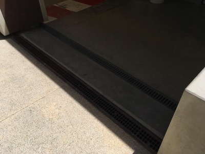 Ingresso bar
