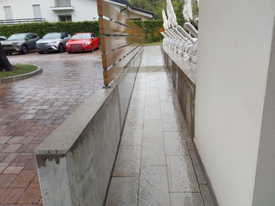 Percorso accesso a piscina