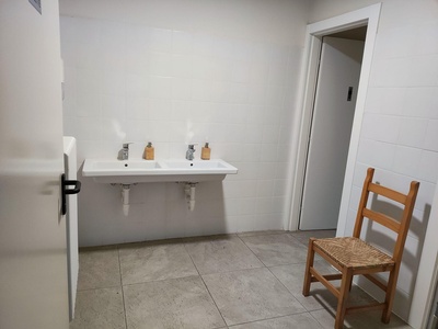 Antibagno con lavabo