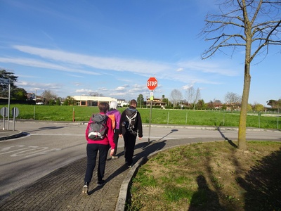 Photo 12 - Turn right to resume the path on via degli Olmi