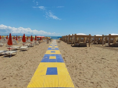 Da passerella a spiaggia