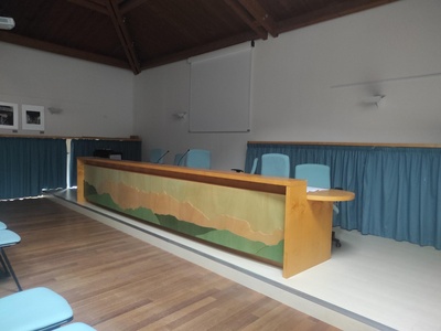 Sala convegni, area relatori