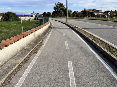 Foto 30 - Percorso su pista ciclabile asfaltata