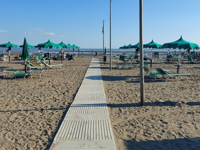 Da passerella a bagnasciuga
