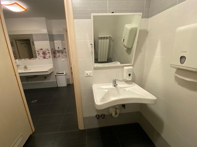 Bagno, particolare lavandino