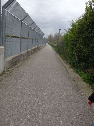 Photo 36 - Cycle-pedestrian path along the railway 