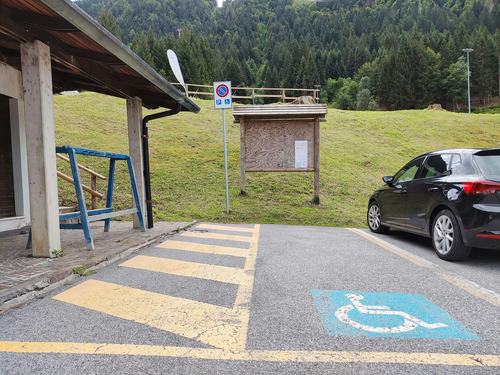 Parcheggio via Valcalda, 17