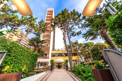 Hotel American