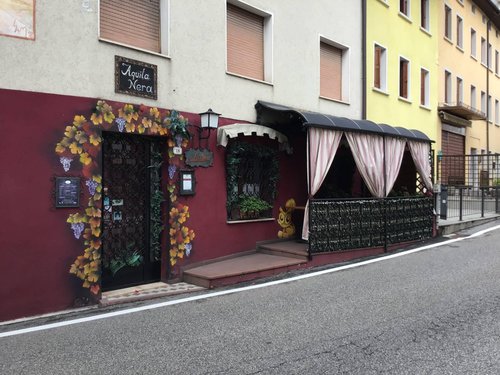 Enoteca con cucina Aquila Nera