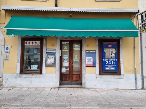 Tabacchi Riv. N. 32