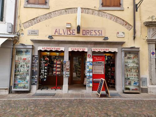 Tabacchi Riv. N. 5 Dressi