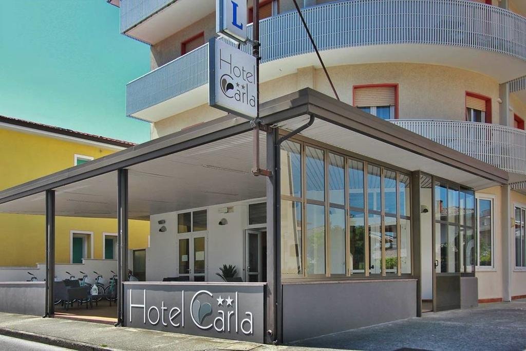 Carla-Hotel-Lignano-Sabbiadoro-Exterior